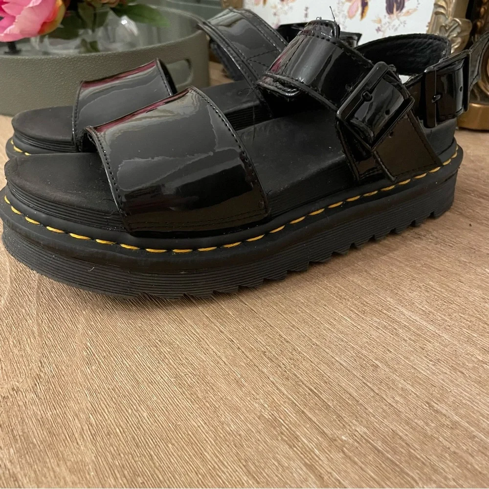 Dr. Martens VOSS   Black Patent Lamper 2 Buckle Sandal Size  EU 39 / US 8
